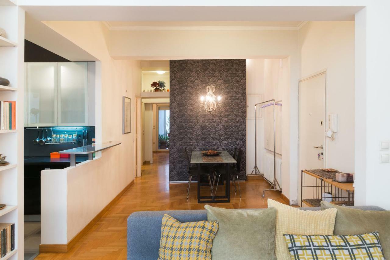 Stylish Flat With Veranda In The Heart Of Athen Eksteriør billede