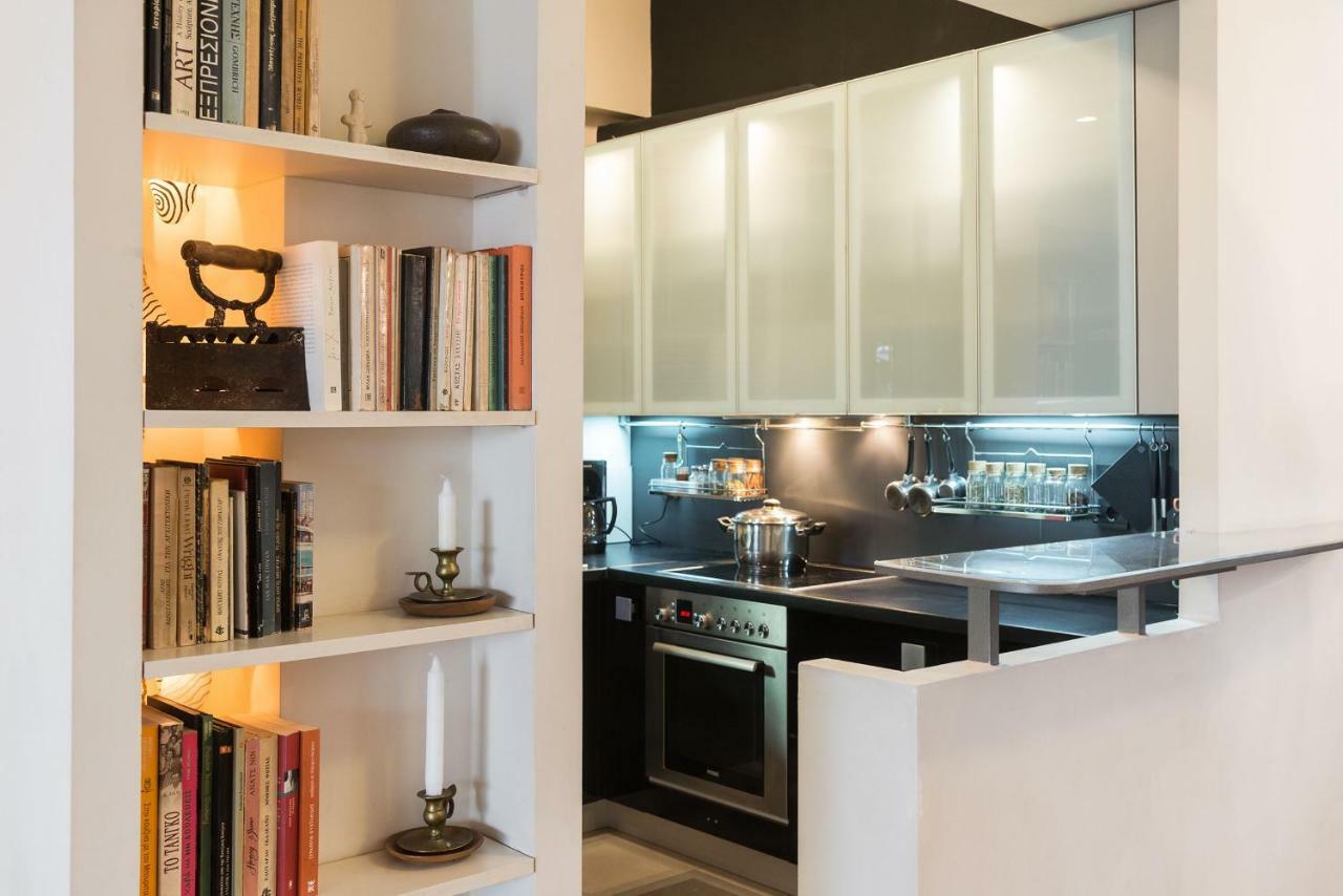 Stylish Flat With Veranda In The Heart Of Athen Eksteriør billede