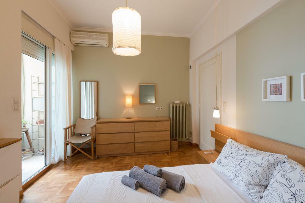 Stylish Flat With Veranda In The Heart Of Athen Eksteriør billede