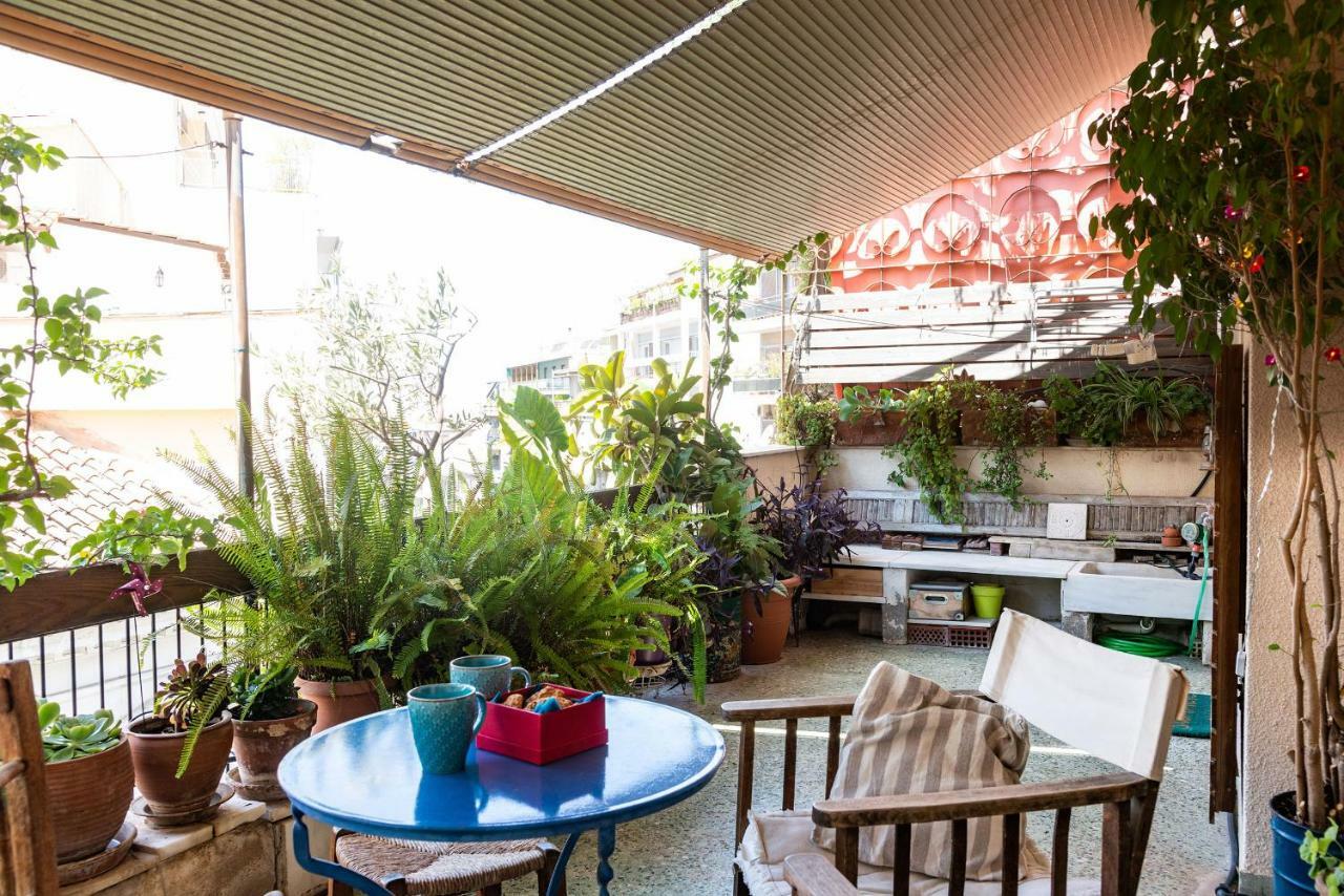 Stylish Flat With Veranda In The Heart Of Athen Eksteriør billede